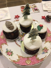 Load image into Gallery viewer, Christmas Cake
